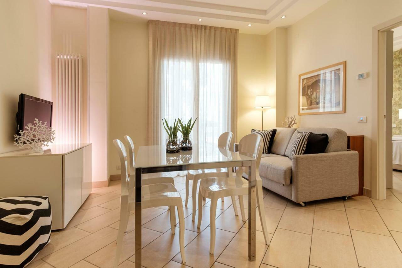 Residence Lungomare - Charming Apartments Riccione Exteriér fotografie